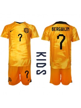 Nederländerna Steven Bergwijn #7 Replika Hemmakläder Barn VM 2022 Kortärmad (+ byxor)